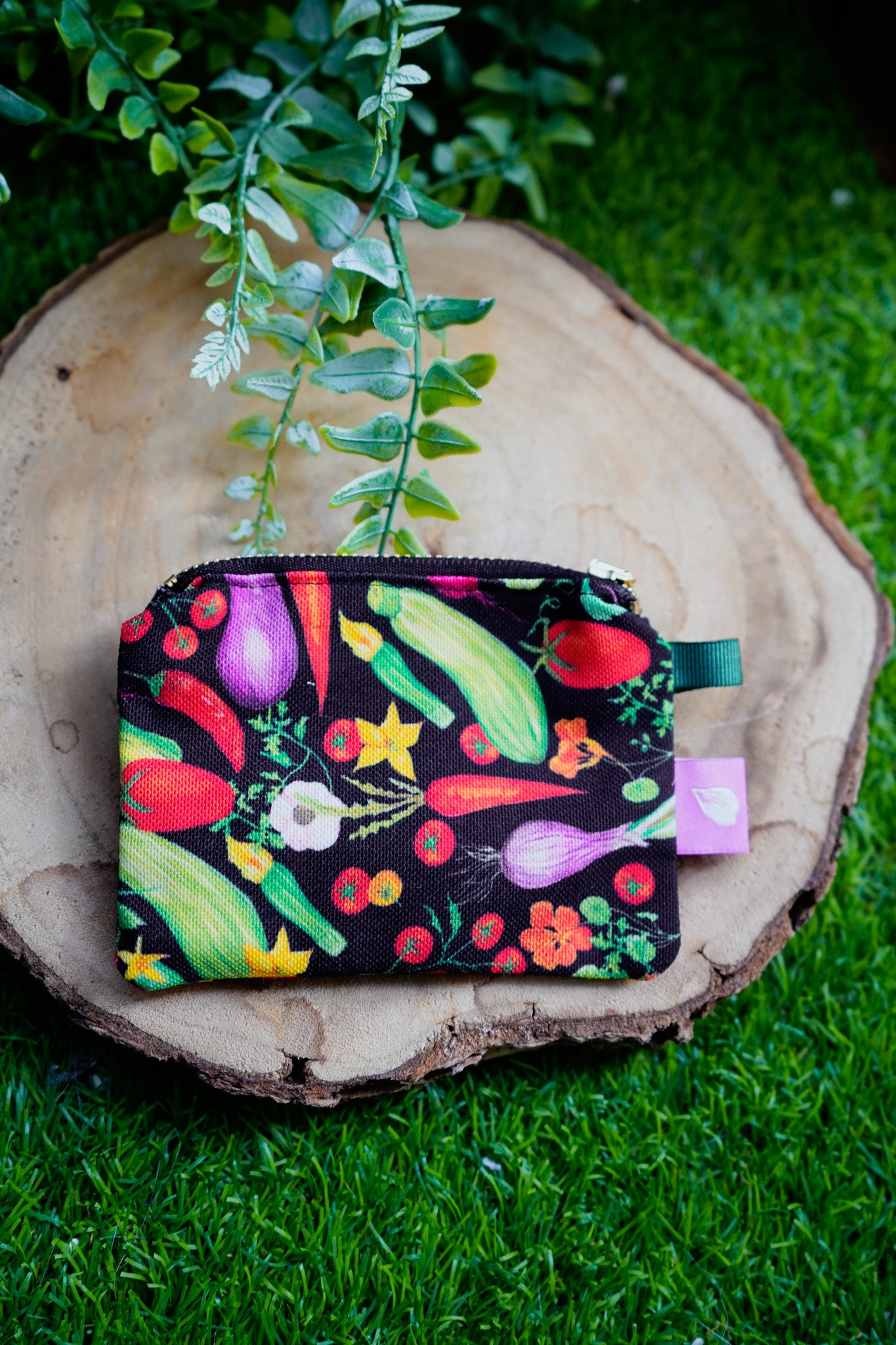 Monedero negro verduras