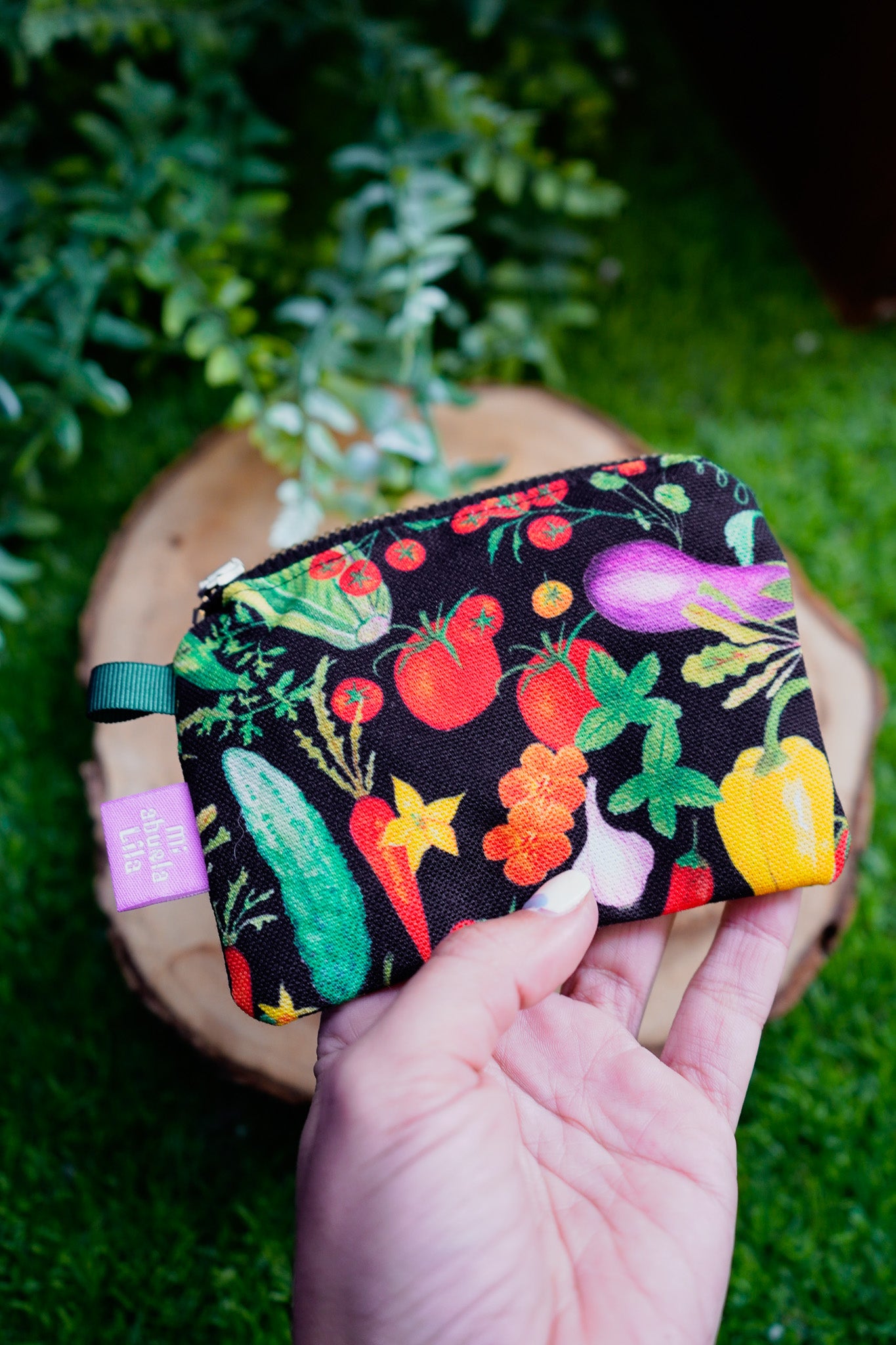 Monedero negro verduras