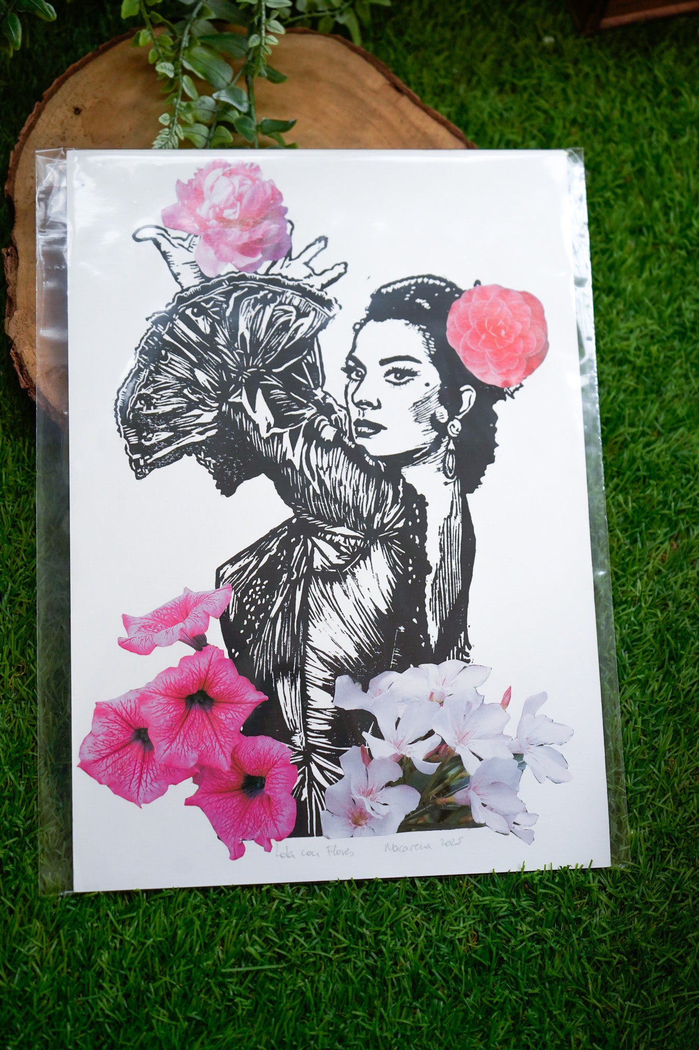 Lámina Lola con Flores - Collage Linóleo