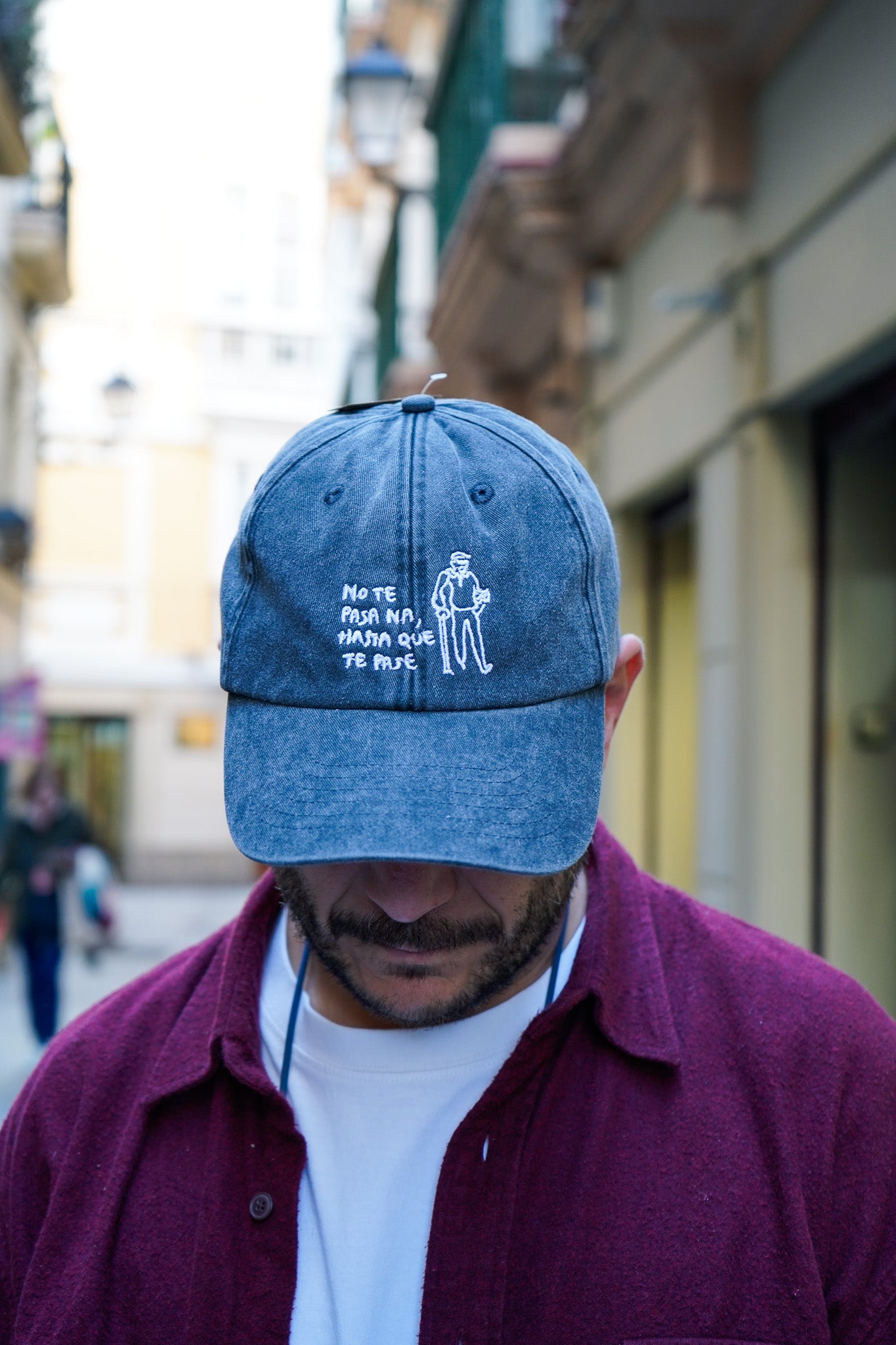 Gorra negra vintage No te pasa na hasta que te pase