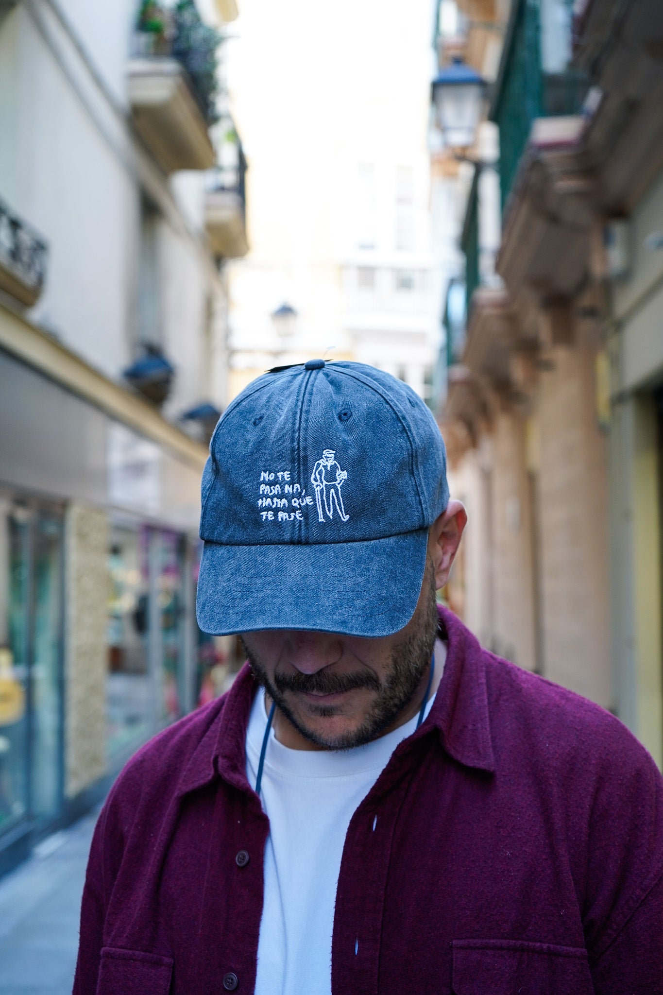 Gorra negra vintage No te pasa na hasta que te pase