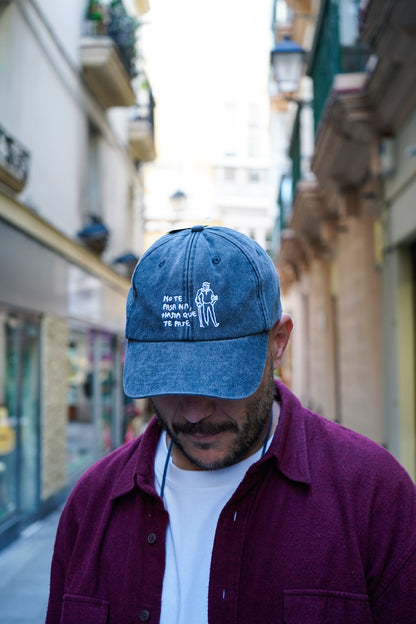 Gorra negra vintage No te pasa na hasta que te pase