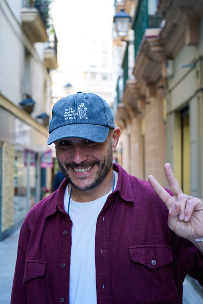 Gorra negra vintage No te pasa na hasta que te pase
