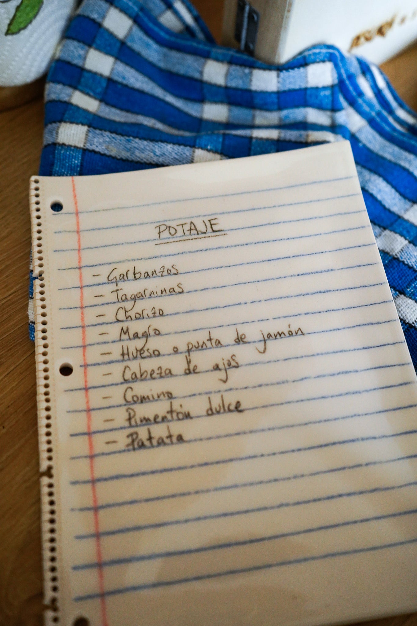 Plato cerámica receta de Potaje