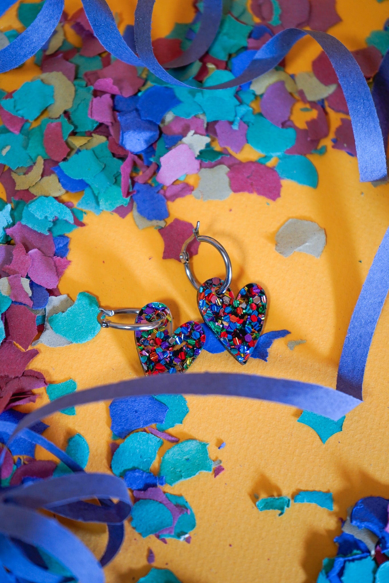 Pendientes Negro Papelillo Corazón