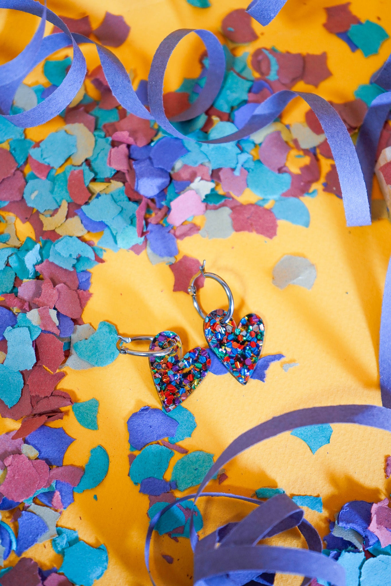 Pendientes Negro Papelillo Corazón