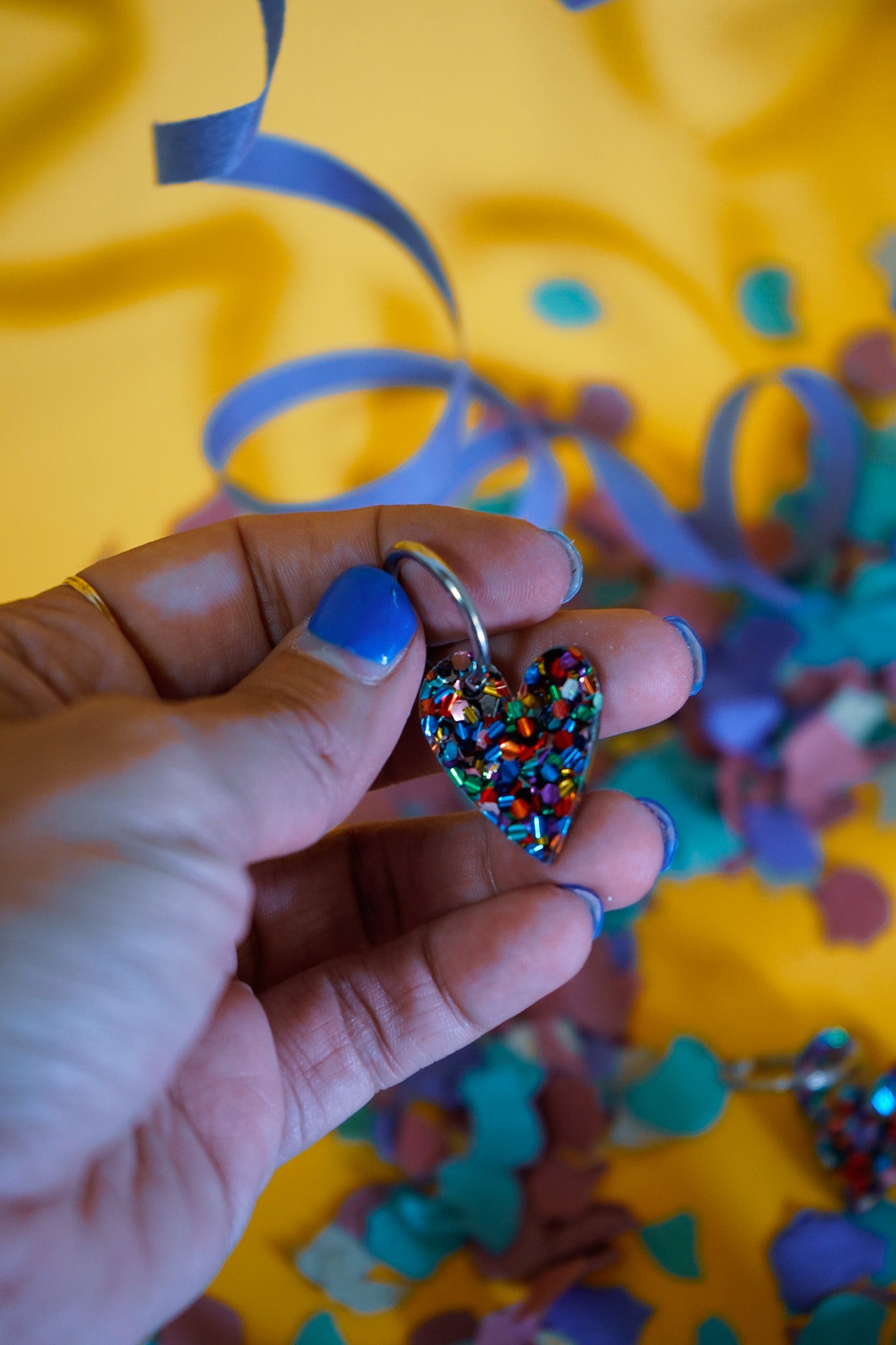 Pendientes Negro Papelillo Corazón