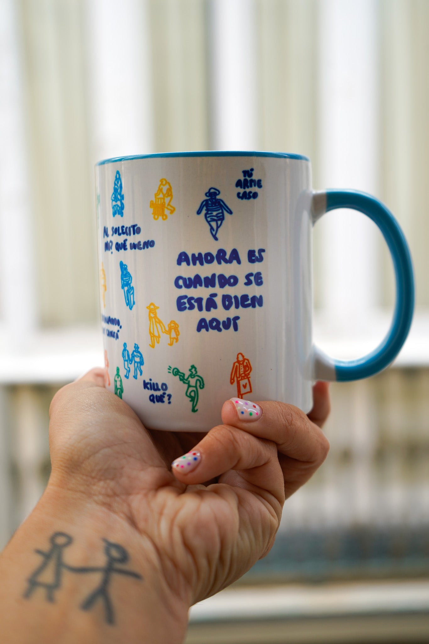 La taza del barrio: Buenos días vecina