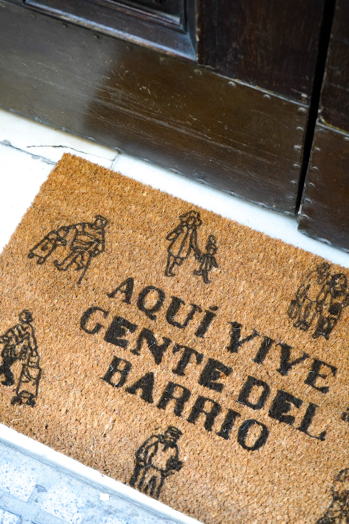 Felpudo Aquí vive gente del barrio