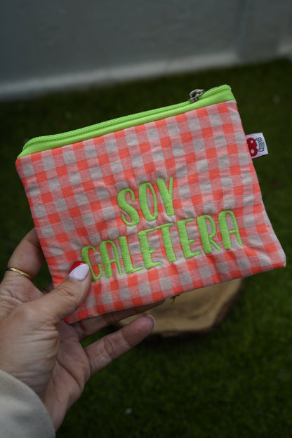 Vichy naranja flúor letra verde - Monedero - SOY CALETERA