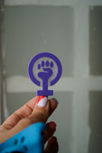Broche 8M