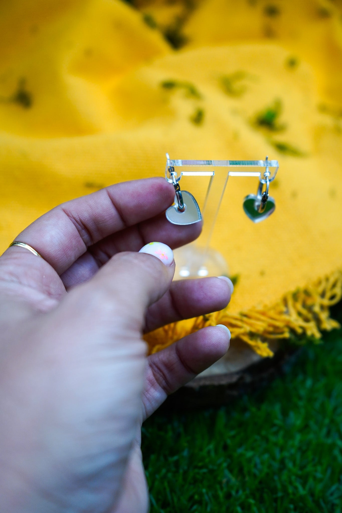 Pendientes mini corazón metacrilato