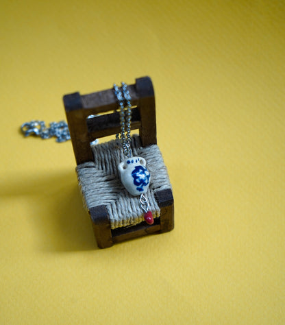 Collar jarrones con gota de colores