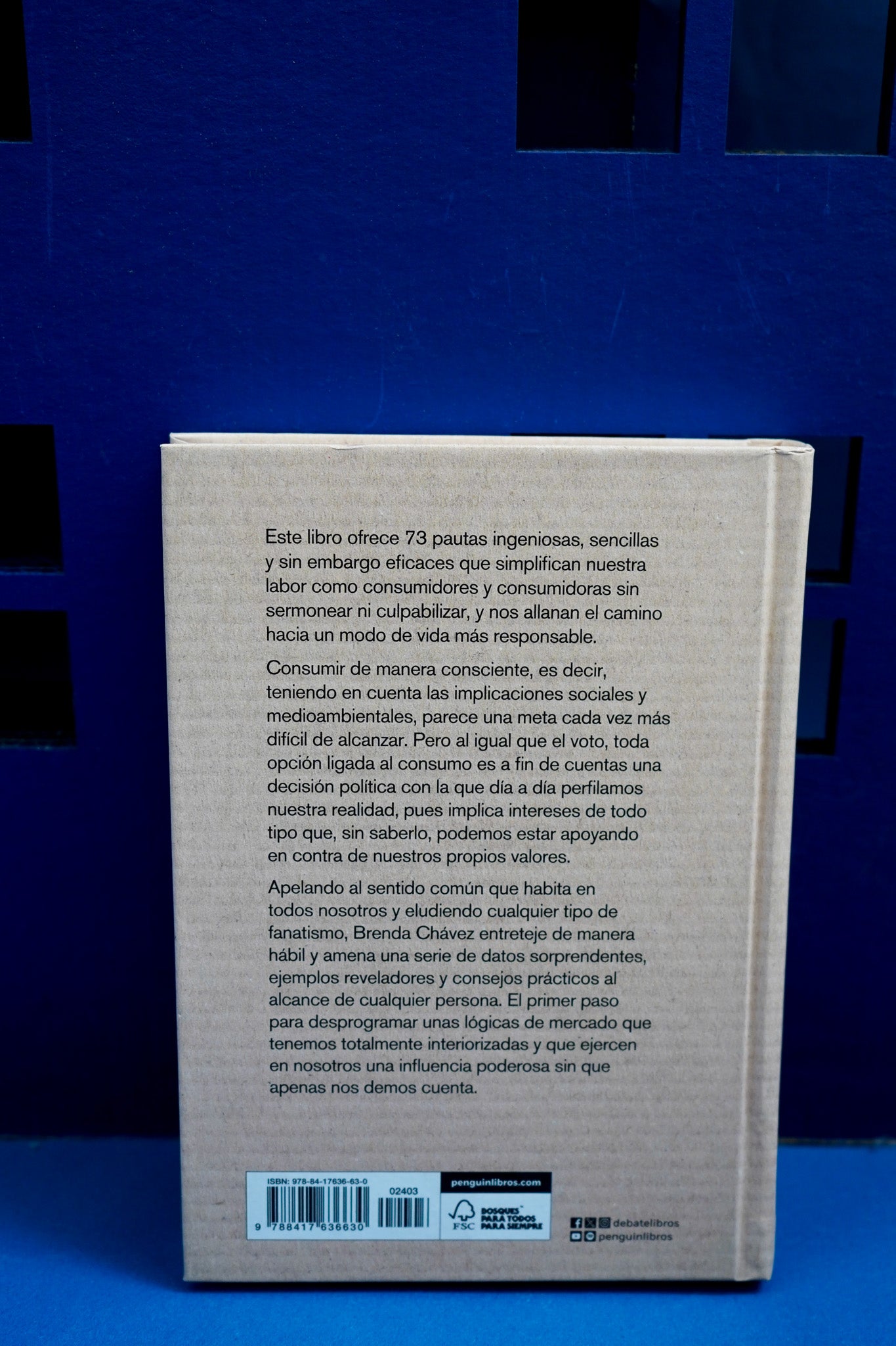 Libro "Al borde de un ataque de compras"