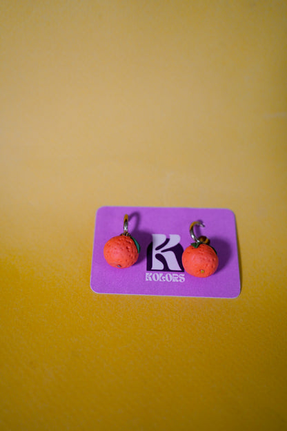 Pendientes de naranjas