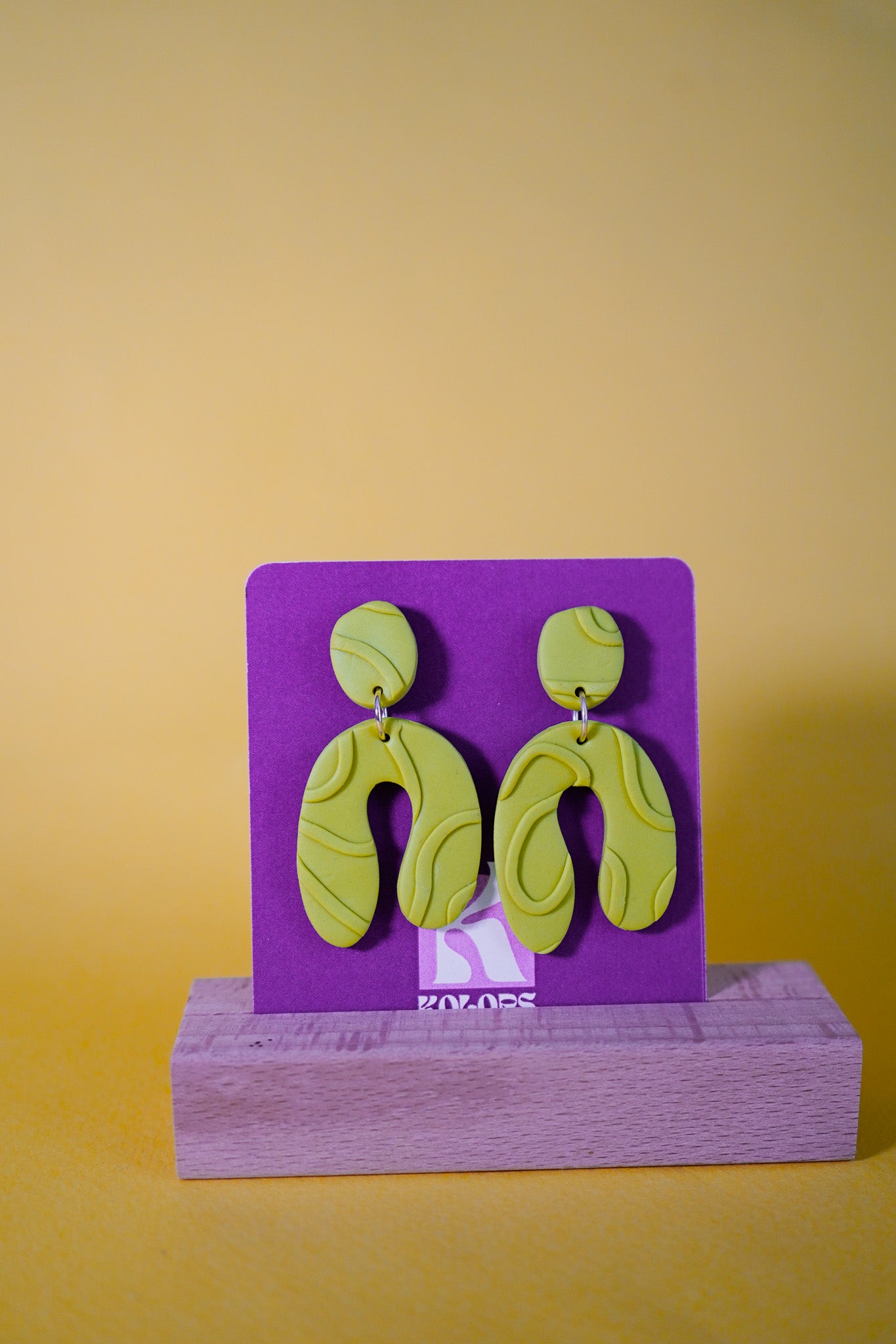 Pendientes con relieve