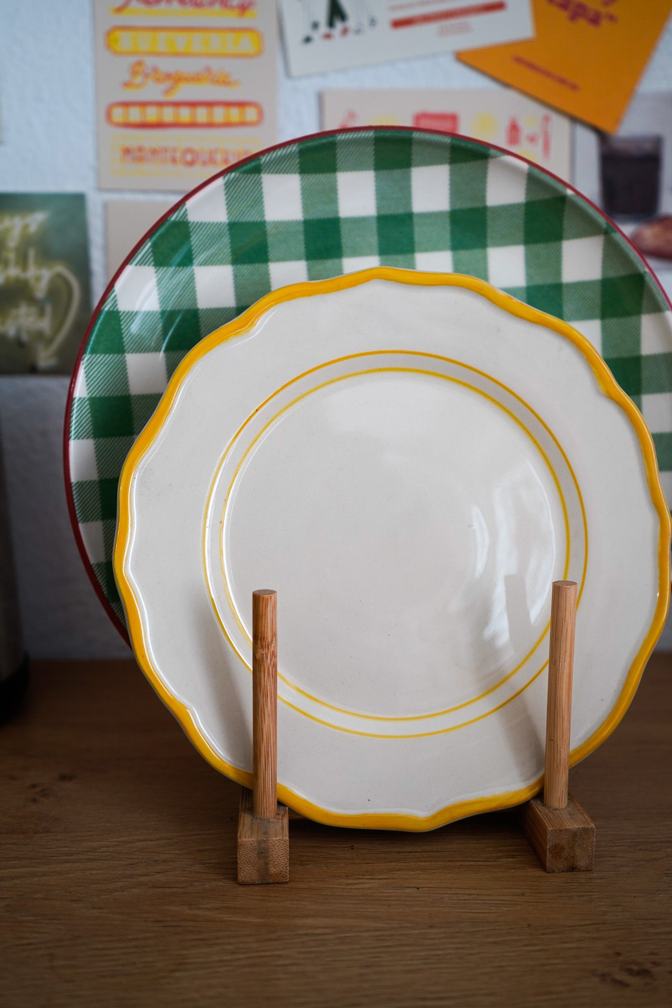 Plato ondas amarillas 22cm