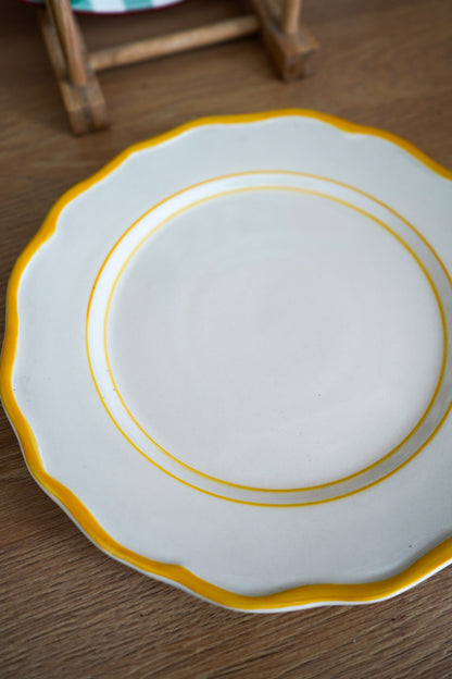 Plato ondas amarillas 22cm