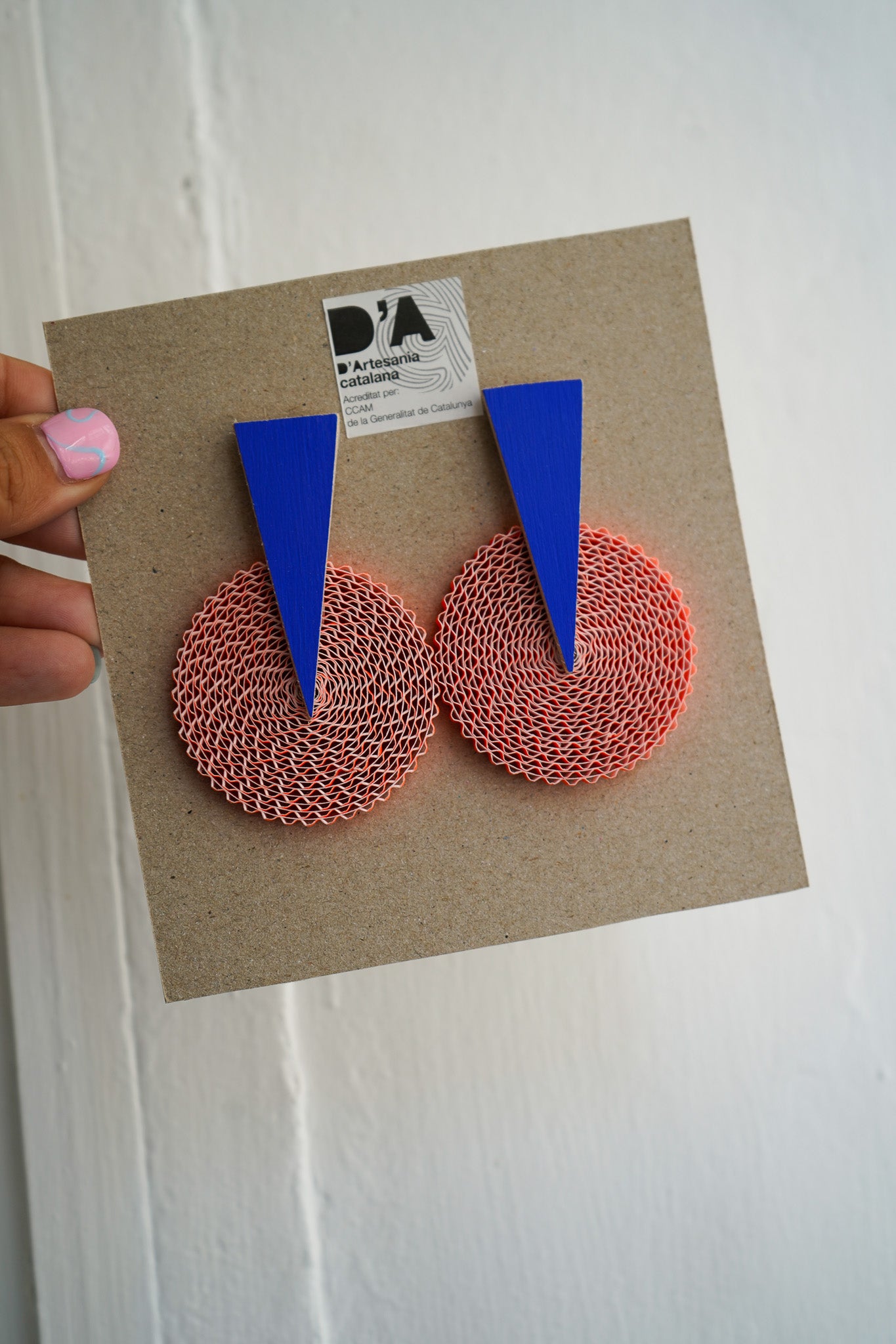 Pendientes de cartón círculo NARANJA, triángulo AZUL