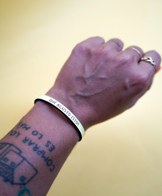 Pulsera Qué agusto estoy amarilla