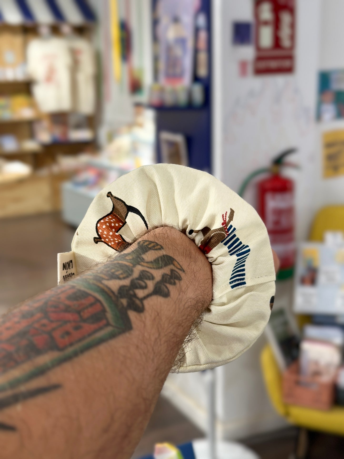 Coletero perro salchicha vestido colores