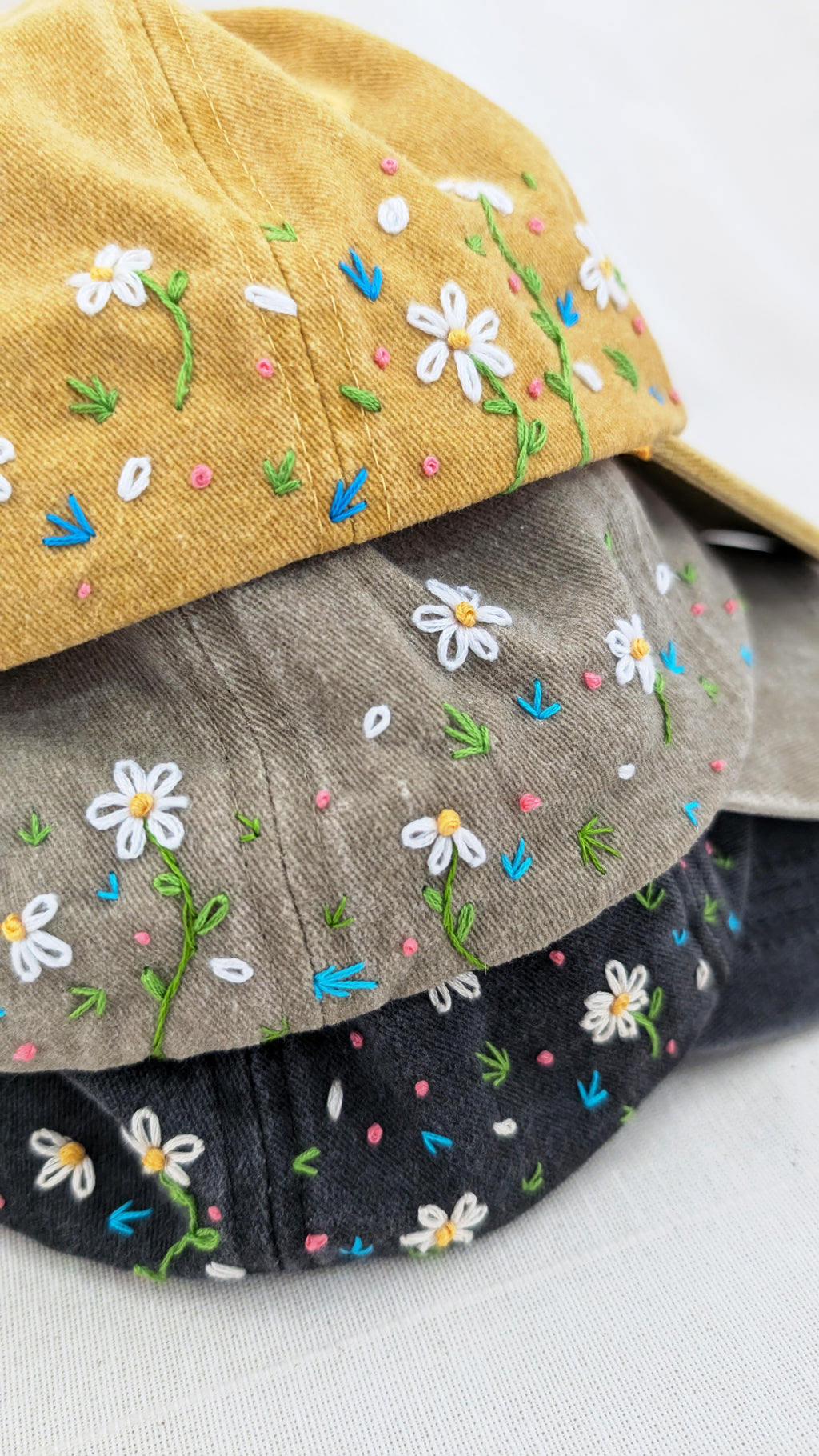 Gorras bordadas margaritas