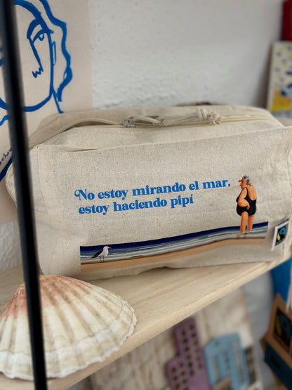 Large toiletry bag Grandma - I'm not looking at the sea, I'm peeing