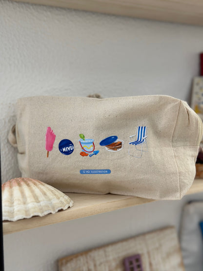 Large toiletry bag Grandma - I'm not looking at the sea, I'm peeing