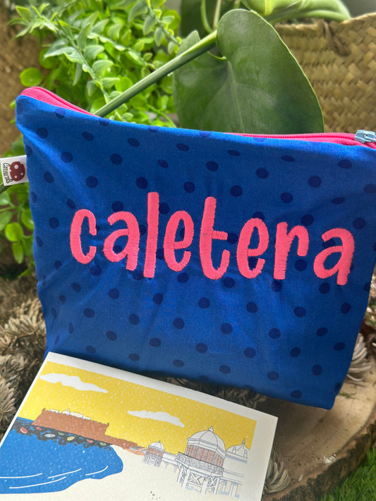 Caletera Cádiz Toiletry Bag - Neighbor blue polka dots pink letter