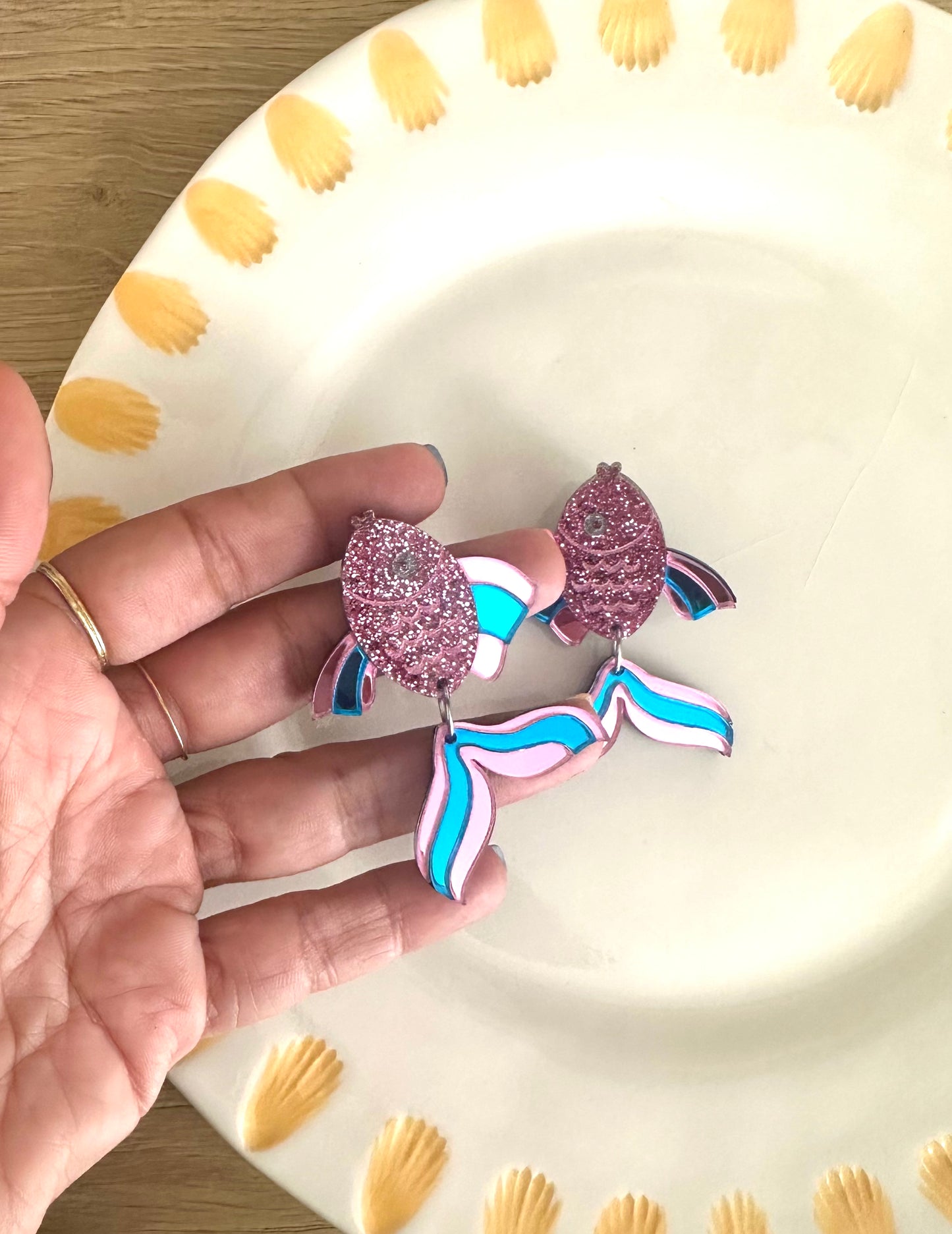 Pendientes pescado tropical