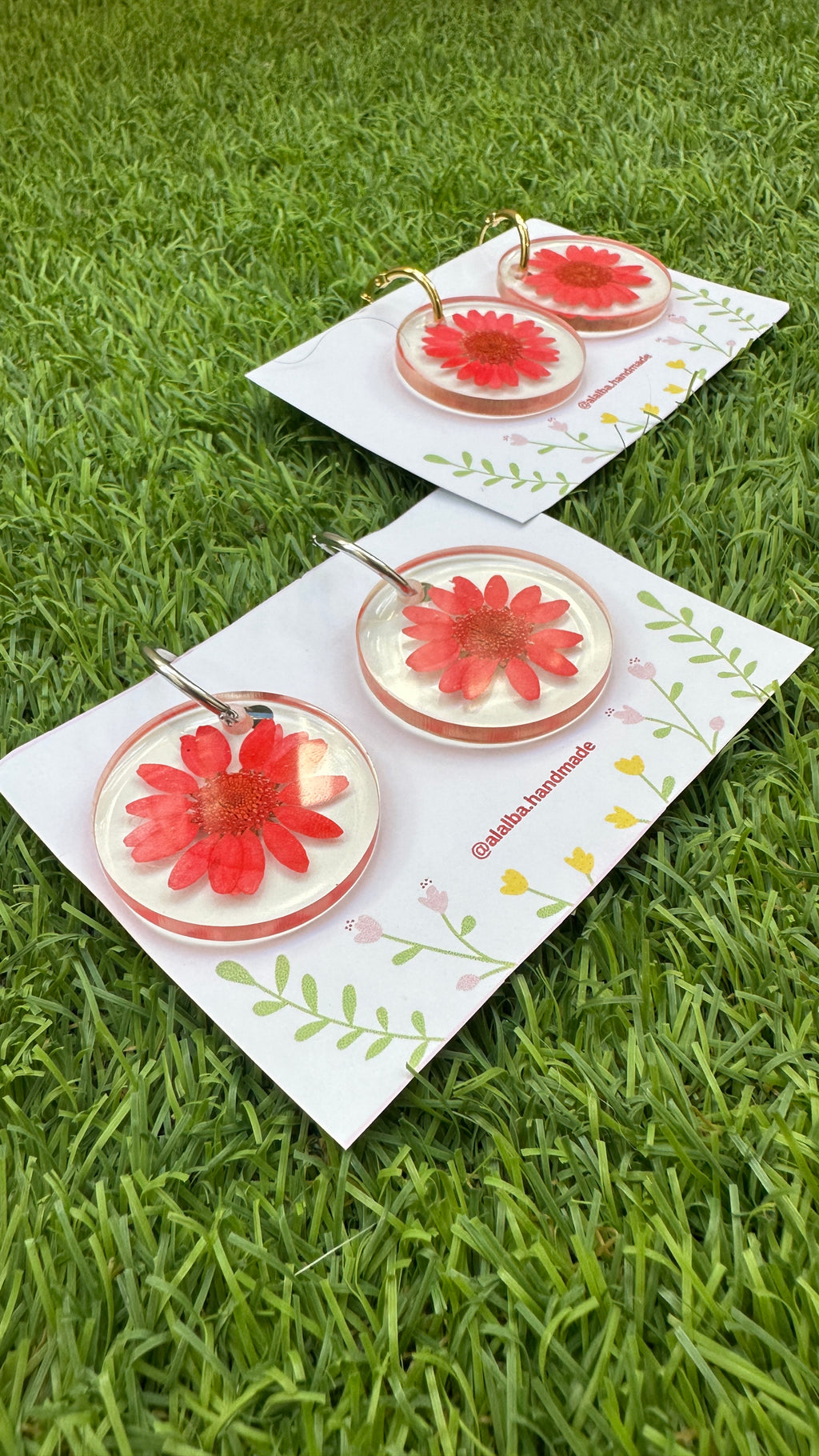 Pendientes Margaritas ROJA encapsuladas