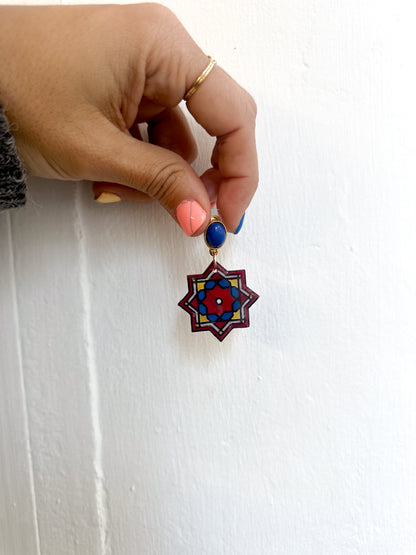 Pendientes azulejos rojos y azules pequeños