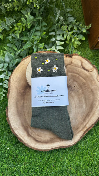 Calcetines bordados margaritas