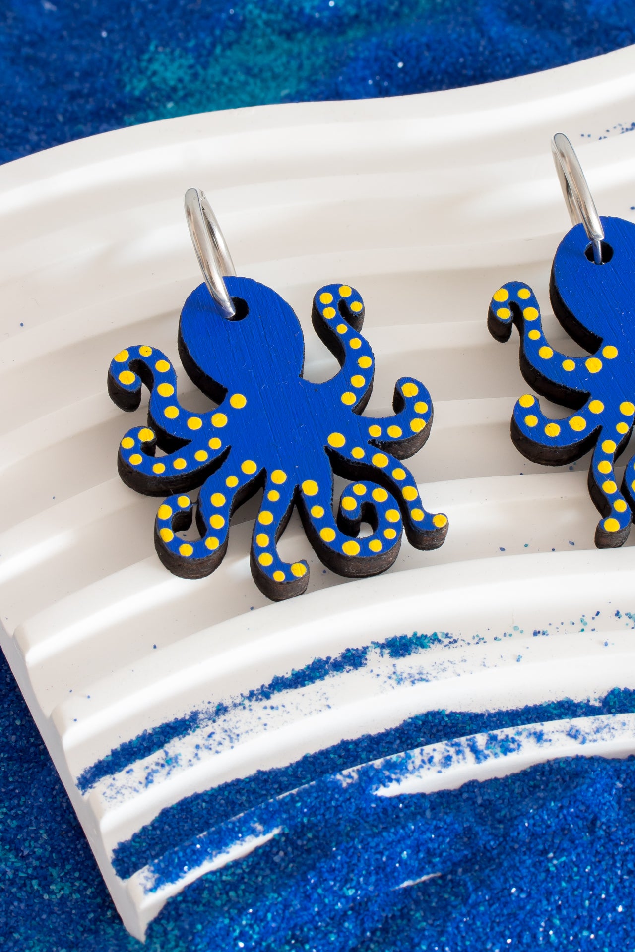 Pendientes Pulpo azul con lunares amarillos