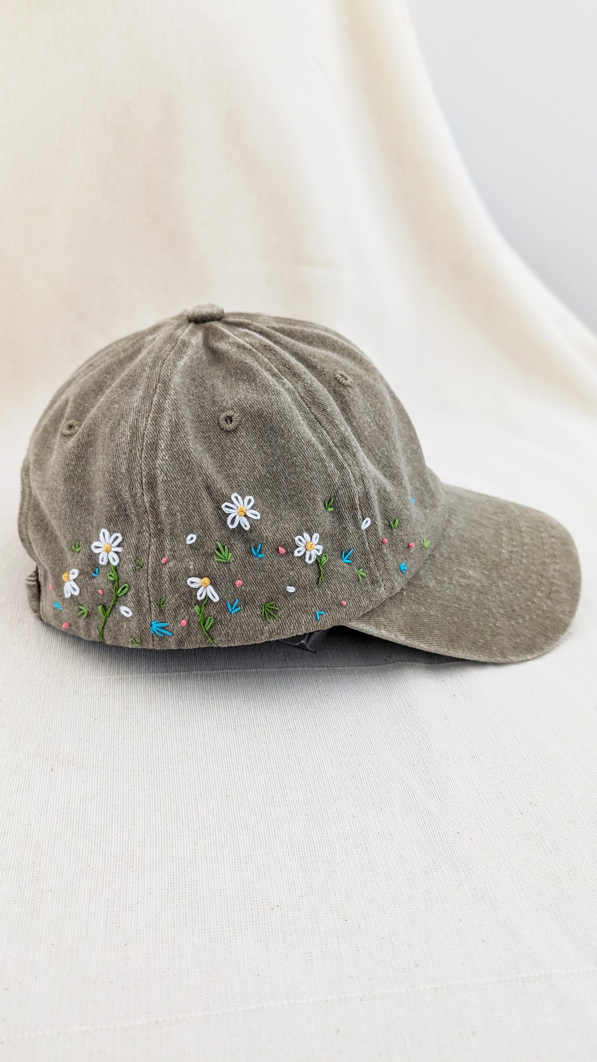Gorras bordadas margaritas