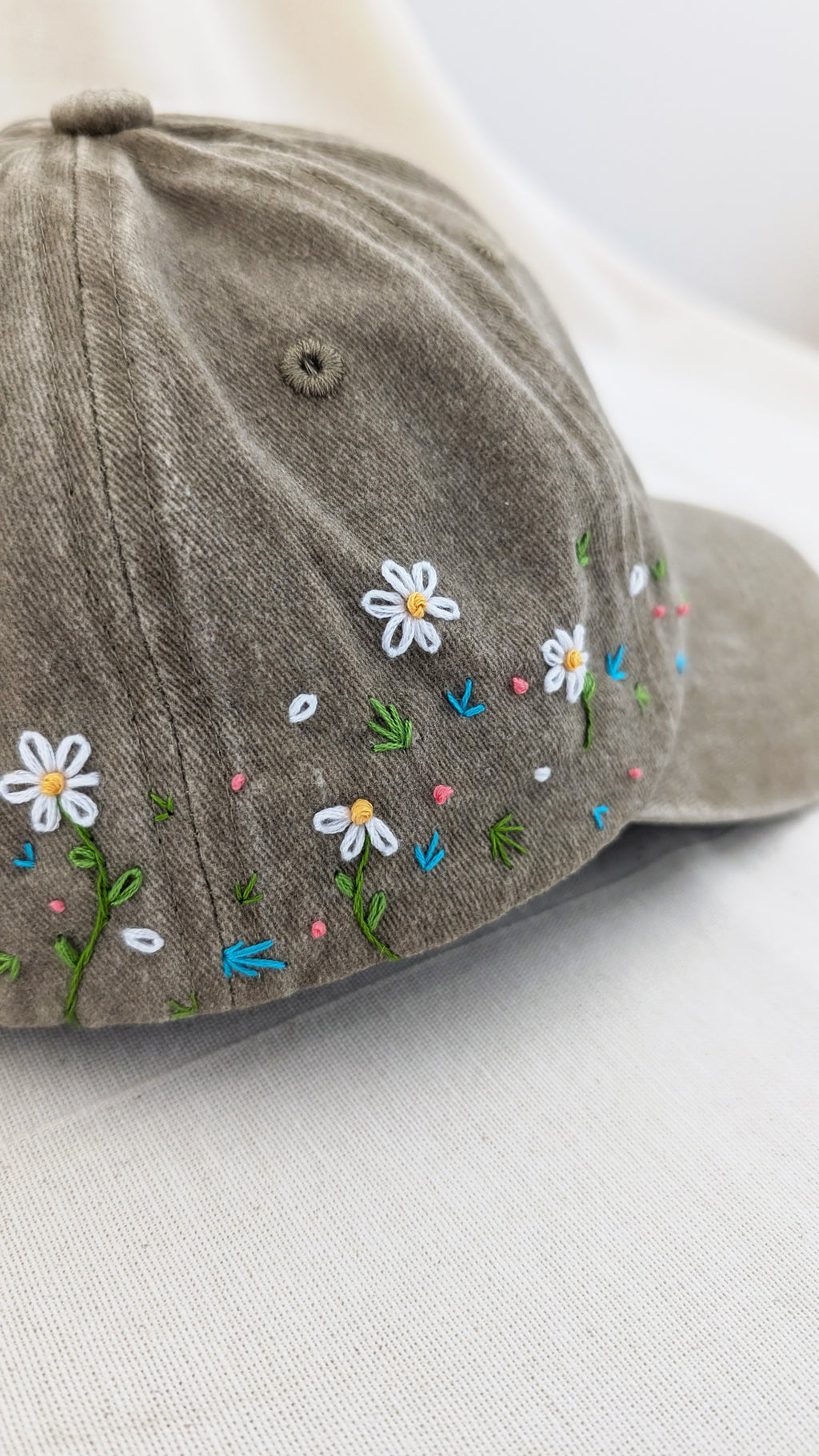 Gorras bordadas margaritas