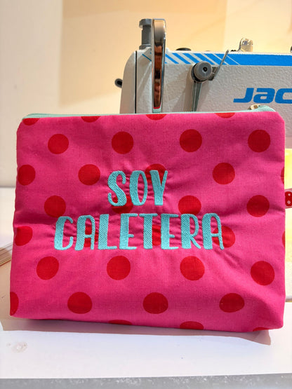 Neceser soy caletera lunares rosas letra celeste