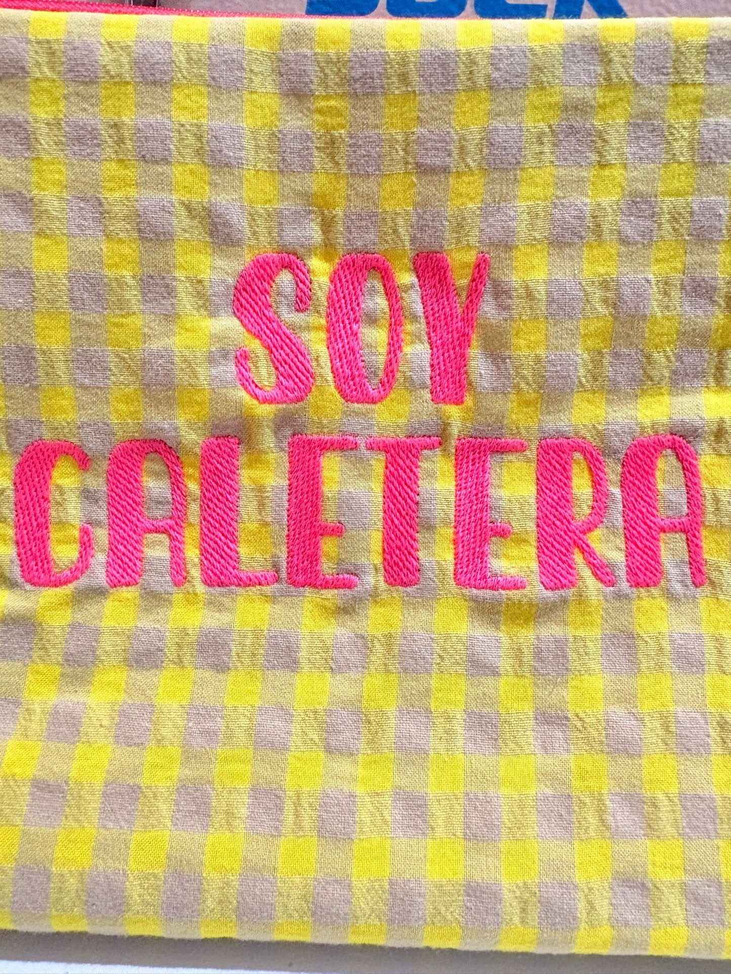 Neceser soy caletera vichy amarillo letra rosa