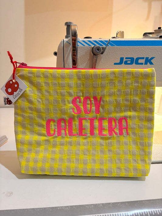 Neceser soy caletera vichy amarillo letra rosa