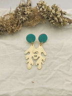 Pendientes alga turquesa- latón y cartón reciclado