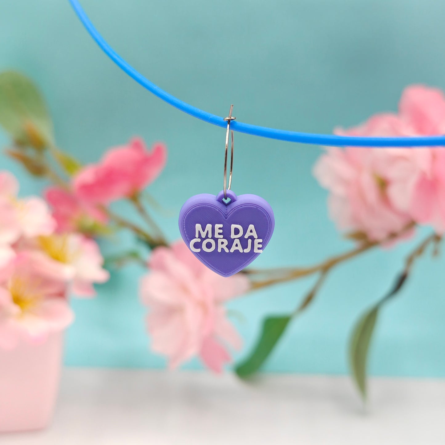 Pendiente ME DA CORAJE corazón