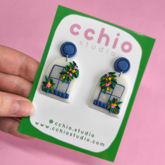 Pendientes Ventana con plantitas y flores