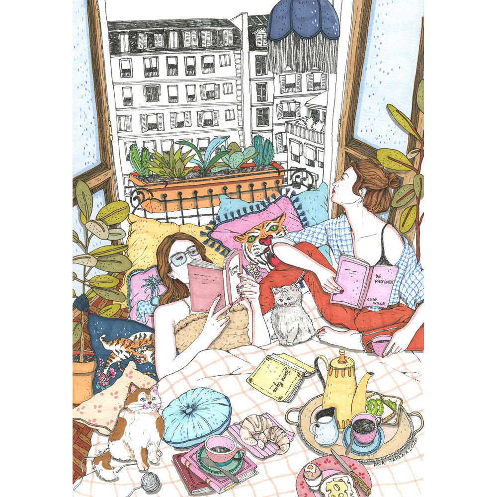 Lámina Chicas leyendo en la cama con gatos