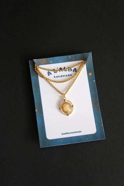 Collar Venus de Orquídea Blanca