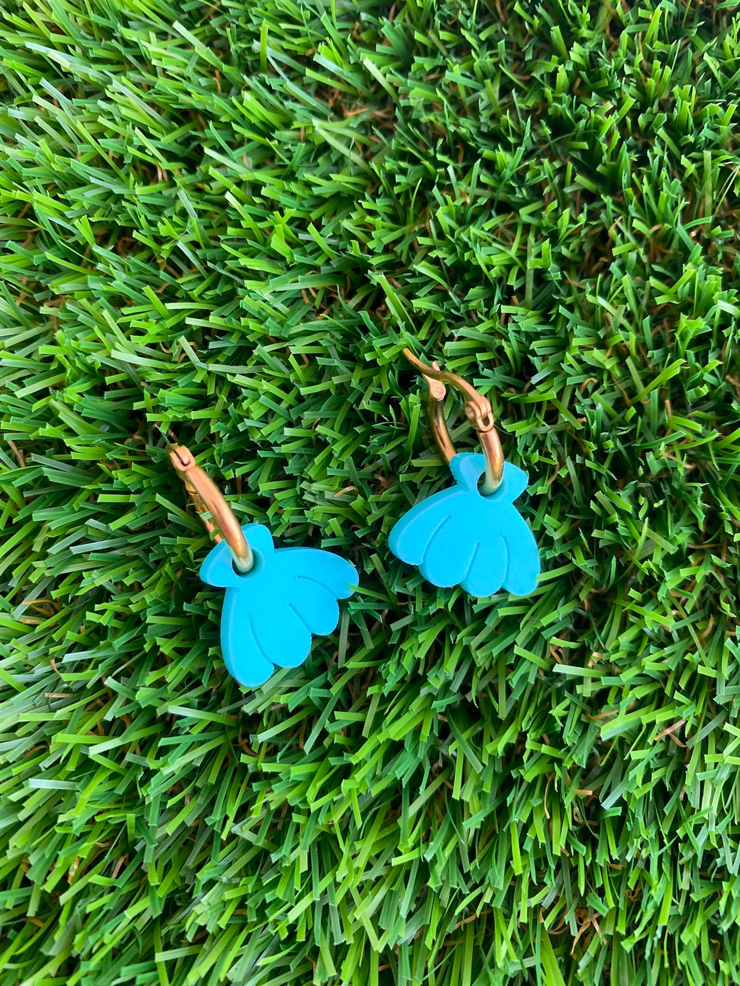 Pendientes pequeños almejas/conchas
