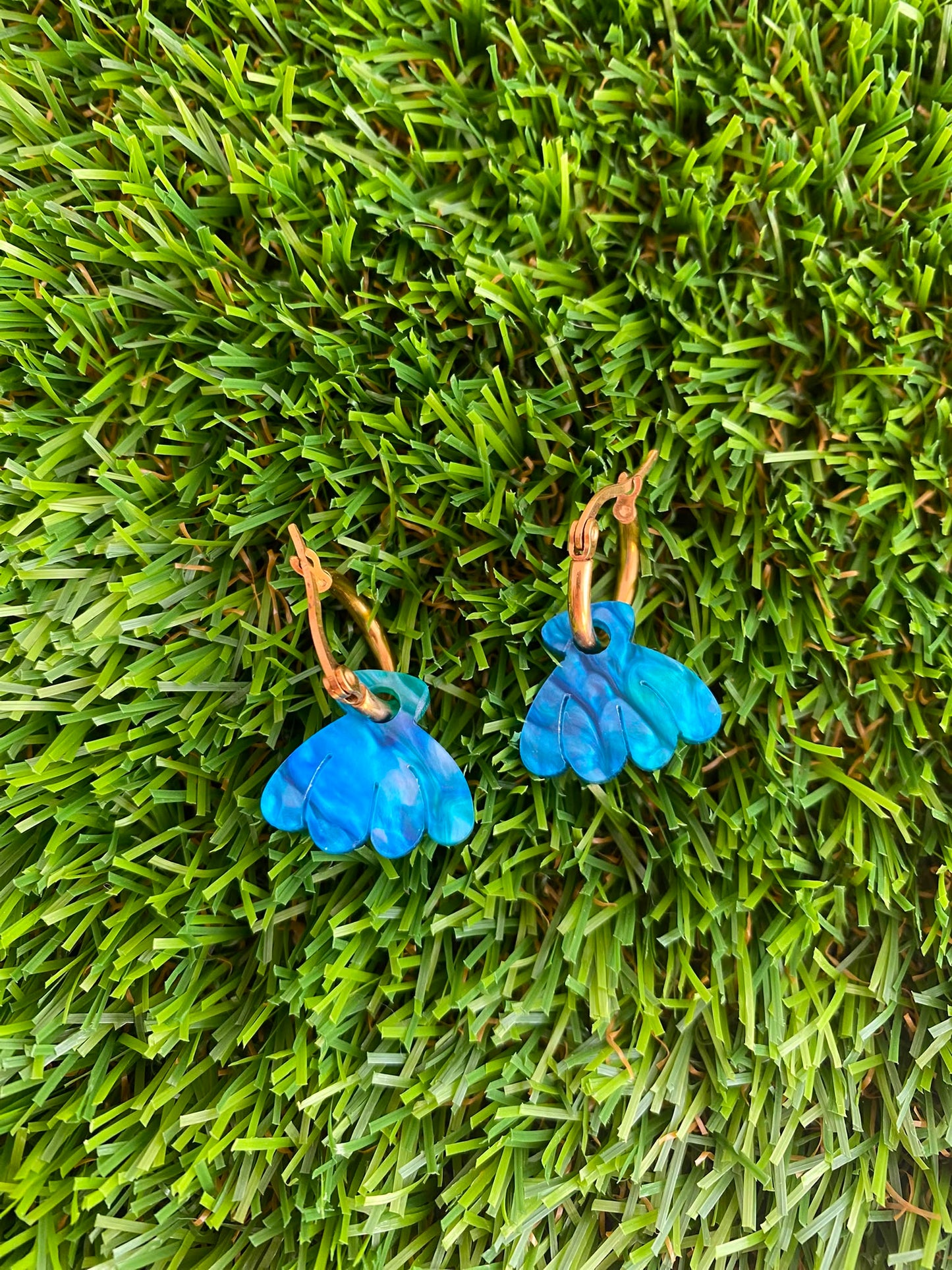 Pendientes pequeños almejas/conchas