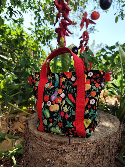 Bolso negro huerta frutas y verduras