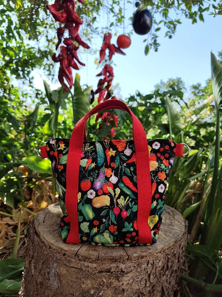 Bolso negro huerta frutas y verduras