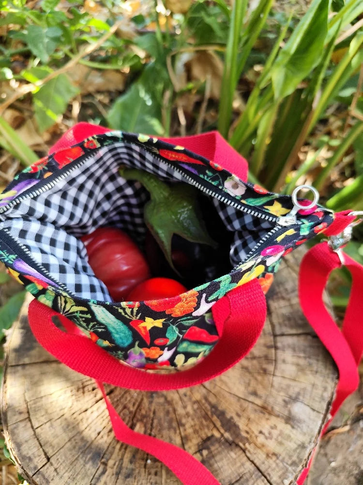 Bolso negro huerta frutas y verduras