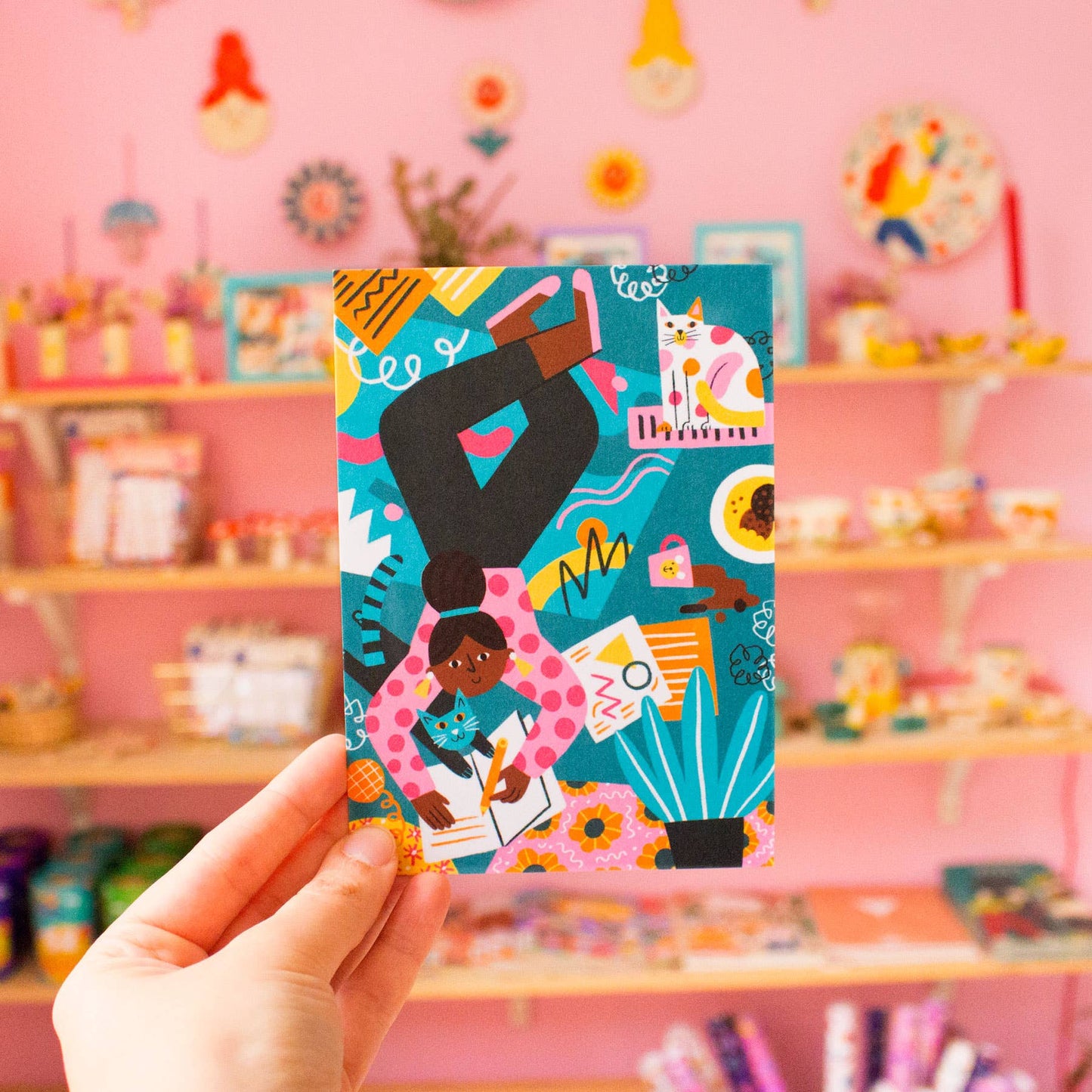 Postal Chica con gatos